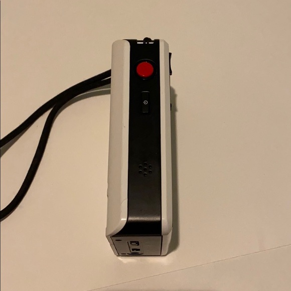 Brand new never used Polaroid Zinc Camera - Picture 3 of 5